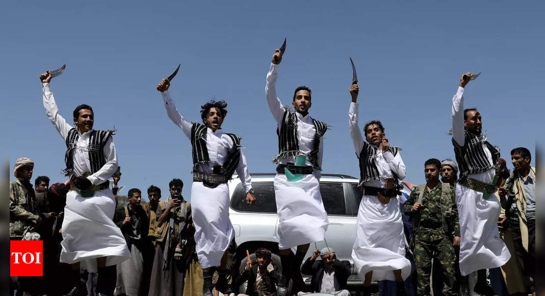Saudi-led coalition demands Houthi weapons withdrawal from Sanaa airport: Media – Times of India
