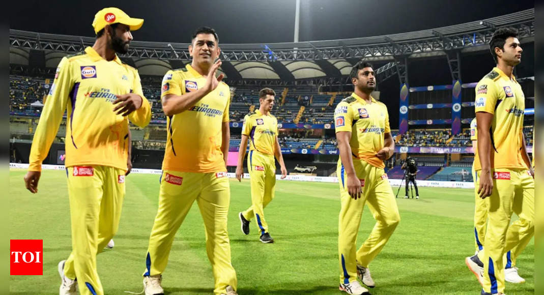 आईपीएल 2022, सीएसके बनाम केकेआर: एमएस धोनी अभी भी चेन्नई सुपर किंग्स के लिए शॉट्स बुला रहे हैं |  क्रिकेट समाचार – टाइम्स ऑफ इंडिया