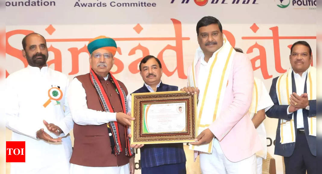kuldeep rai sharma:   Andaman and Nicobar Islands MP Kuldeep Rai Sharma bags Sansad Ratna Award | India News – Times of India