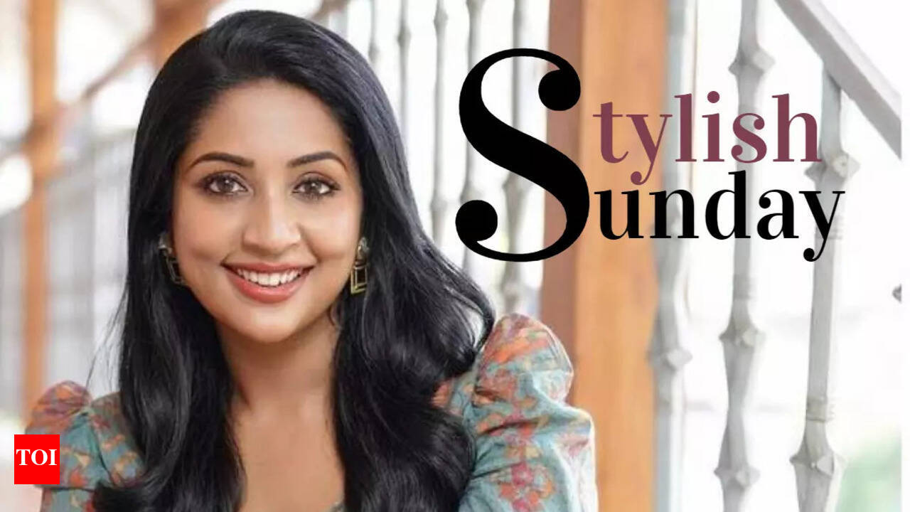 StylishSunday! Malavika Mohanans fun midi dress to Navya Nairs elegant  ensembles - the best fashion moments from M-Town | Malayalam Movie News -  Times of India
