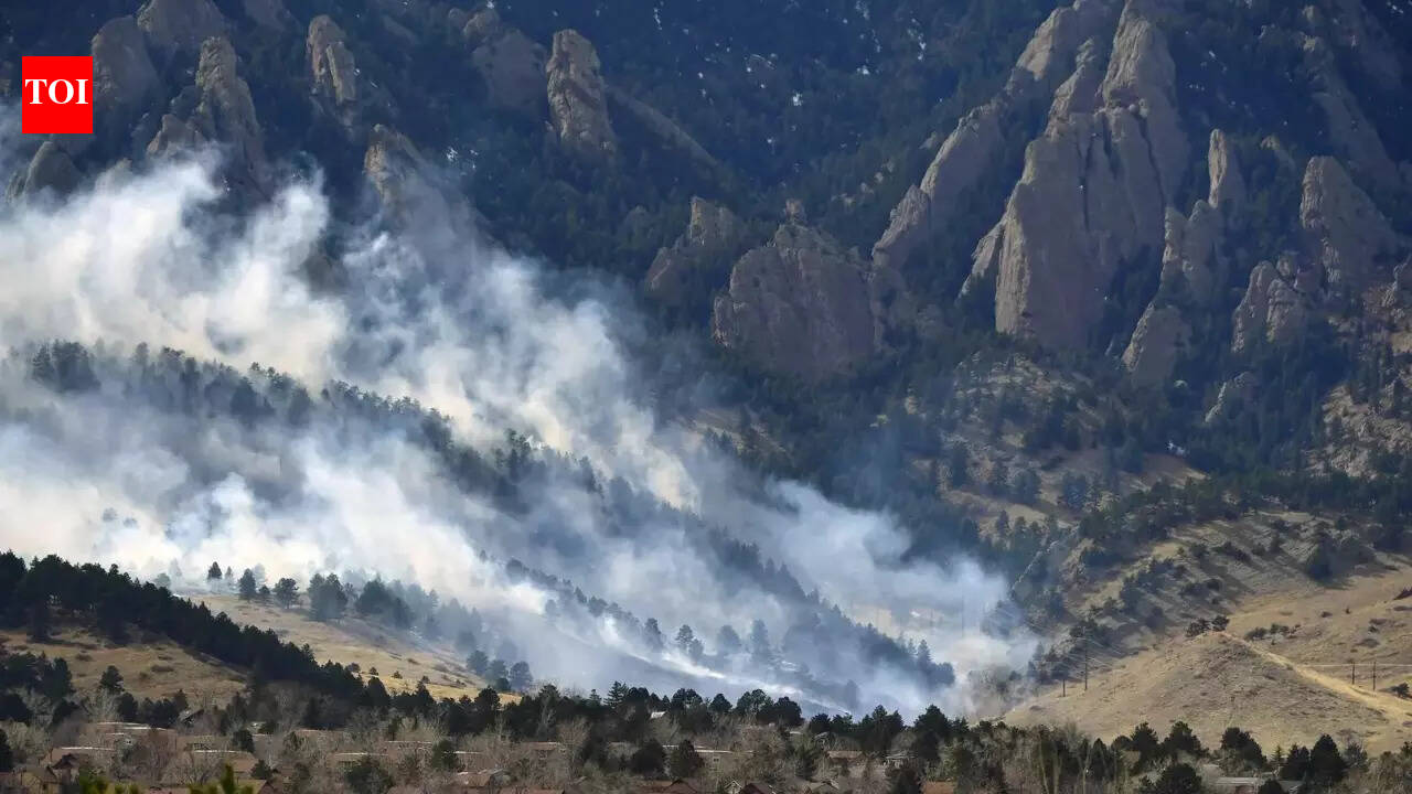 Thousands ordered evacuated as Colorado fights latest fire