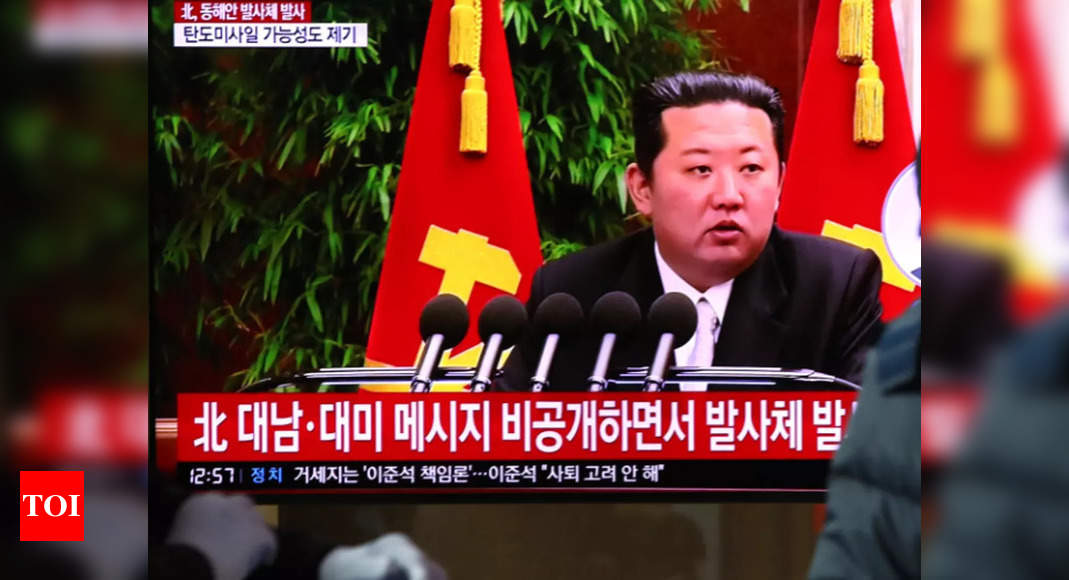 Kim, de Corée du Nord, promet une puissance militaire “écrasante”: rapport