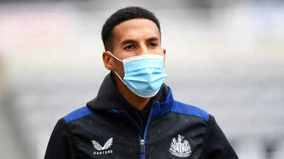Newcastle's Isaac Hayden fined for criticising referee
