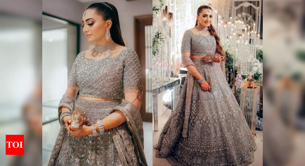 Ponytail with lehengas is probably my favourite current trend right now  💁🏻‍♀️ . . Outfit from @nahidbyfaroza . .… | Bridal makup, Instagram  photo, Victorian dress