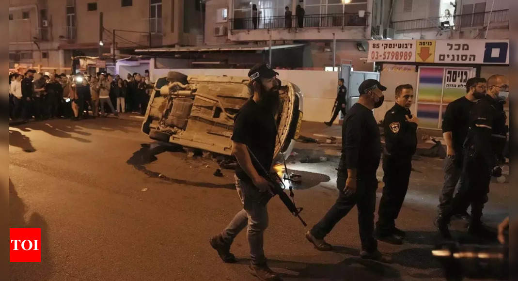 israel:  Palestinian gunman kills 5 in third attack in Israel in a week – Times of India