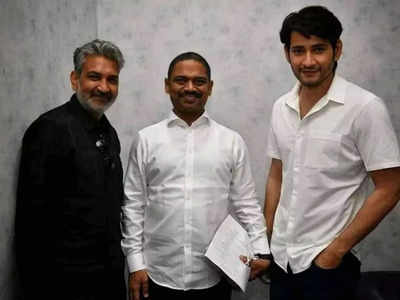 Mahesh Babu's picture with SS Rajamouli goes viral | Telugu Movie News -  Times of India