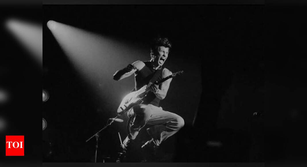 Shawn Mendes' first song for 2022 'When You're Gone' out now English