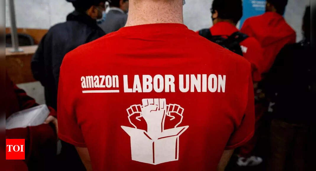 Amazon workers in New York warehouse vote to form a union - Times of India