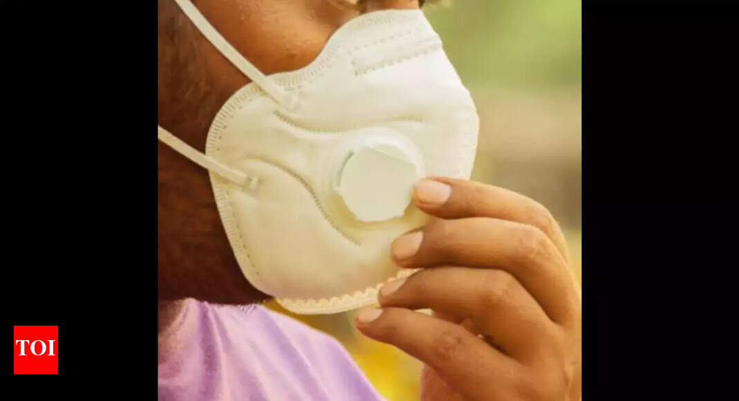 Covid19 Masks still mandatory in Mumbai airport & flights, DGCA clarifies Mumbai News