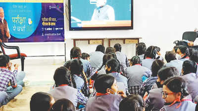 Prayagraj students, parents watch Pariksha Pe Charcha