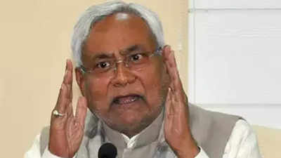 RJD: Nitish a clever man, always plays tricky politics