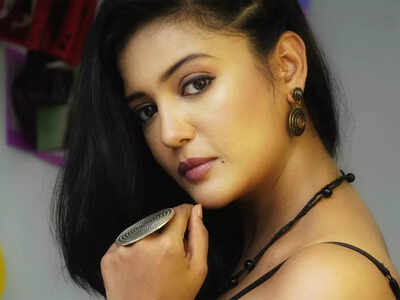 Gulki Joshi Interview: Yukti Kapoor asks me if I need male companionship | Maddam Sir