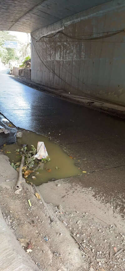Gutter Overflow Below L & T Flyover - Times of India