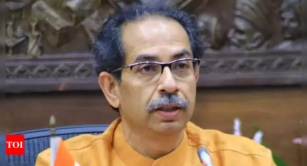 Uddhav Thackeray: Maharashtra CM Uddhav Thackeray Flags Off 2nd Metro ...