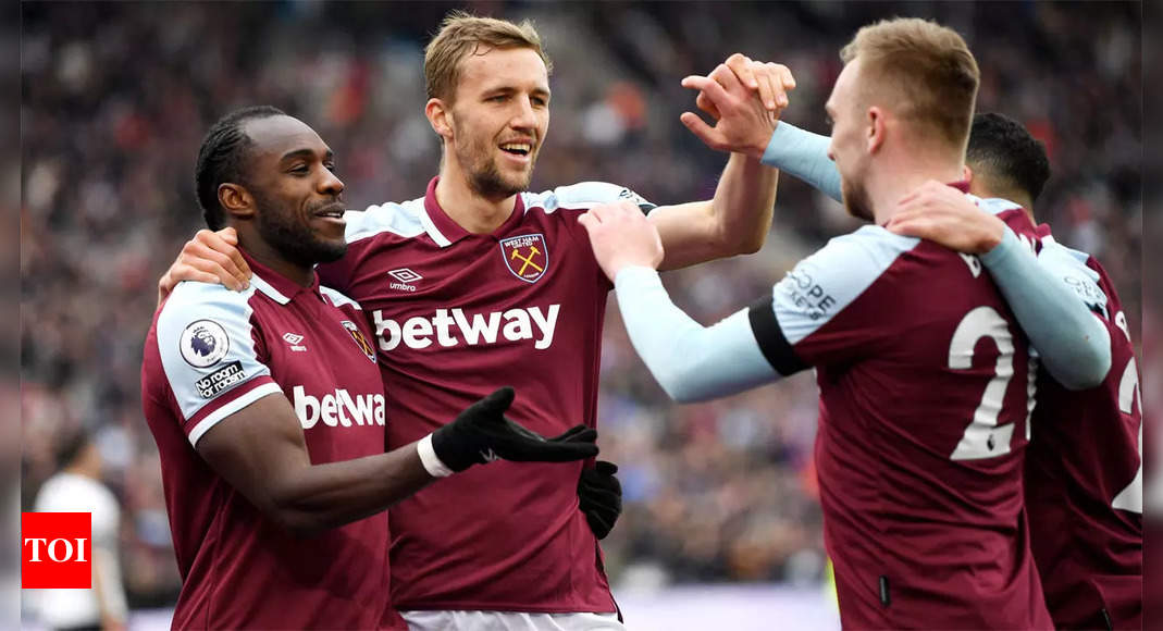 EPL: West Ham revive top four bid to leave Everton in relegation danger | Football News – Times of India