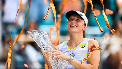 Swiatek confirmed new women's world No. 1 in latest WTA rankings