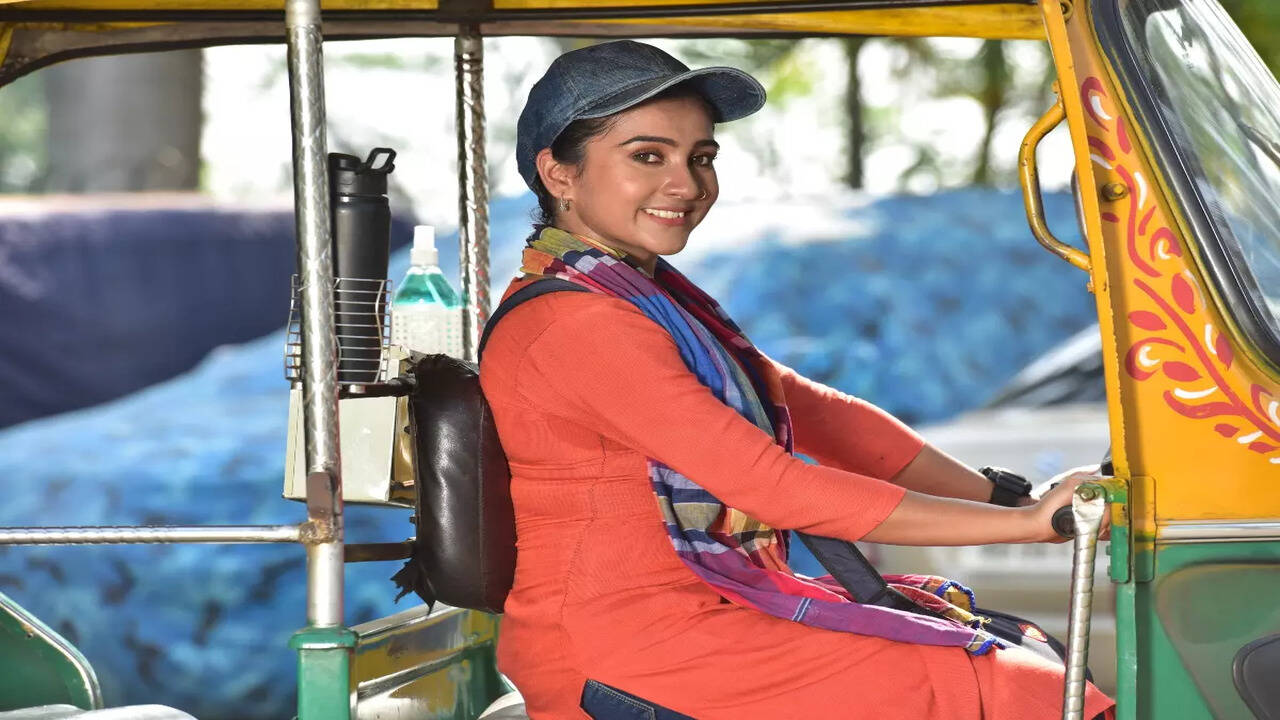 dona bhowmik