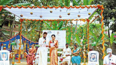 Mangaluru couple opts for 'Mantra Mangalya' wedding