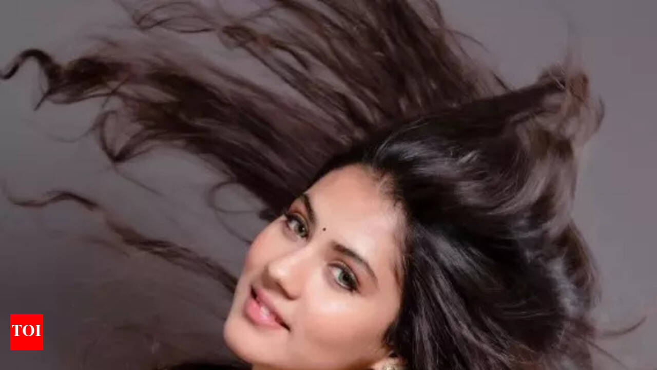 Watch: Actress Rittika Sen dancing on RRR song Naatu Naatu is the  sweetest thing you will see on the internet | Bengali Movie News - Times of  India