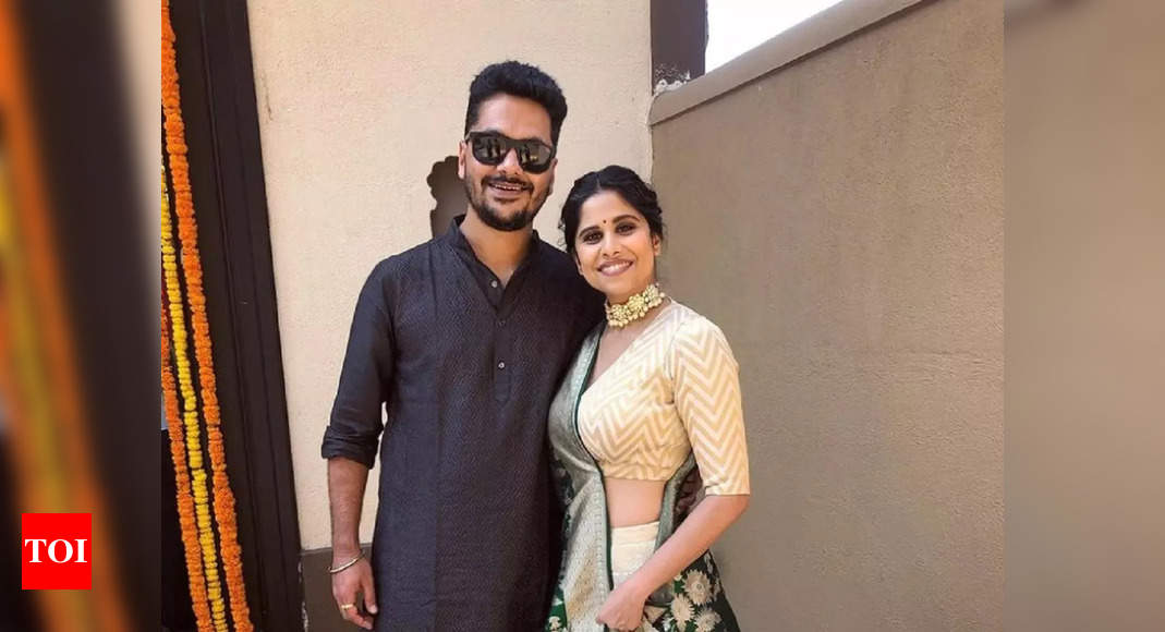 Sai Tamhankar makes her relationship with filmmaker Anish Joag insta official? Marathi Movie News