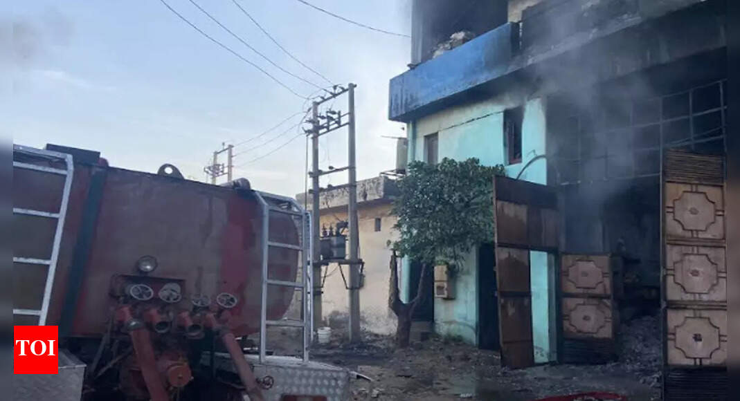 Fire breaks out at plastic factory in Ludhiana's Neechi Mangali