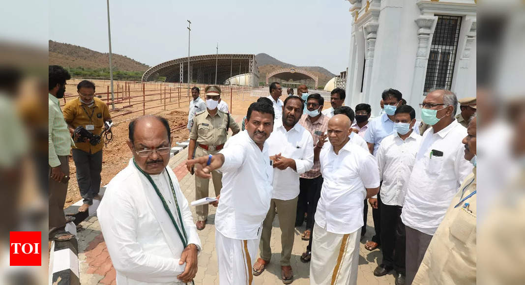 Andhra Pradesh CM to present Pattu vastrams at Vontimitta temple on ...