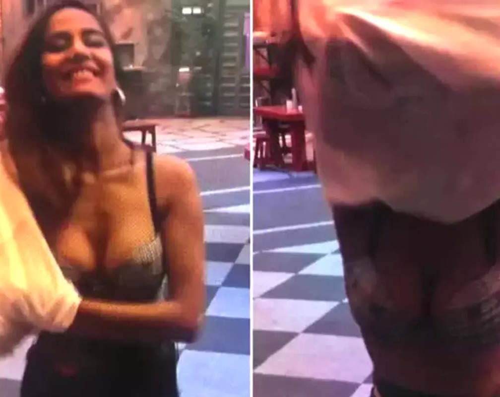 
Lock Upp: Poonam Pandey goes topless on show, removes T-shirt
