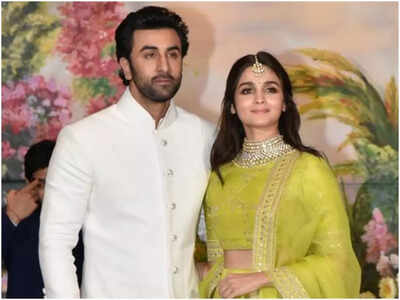 EXCLUSIVE! Ranbir Kapoor books the banquet hall at his residential complex for 7-8 days for wedding festivities