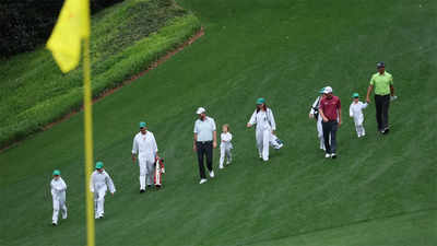Early storms delay start of 86th Masters