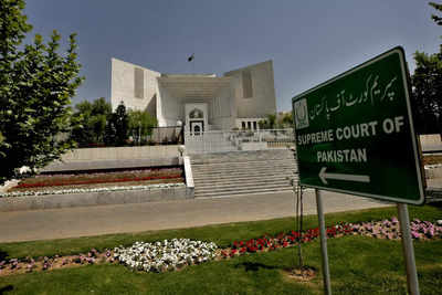 Pakistan CJ says deputy speaker's ruling prima facie violates Article 95; court to issue verdict today