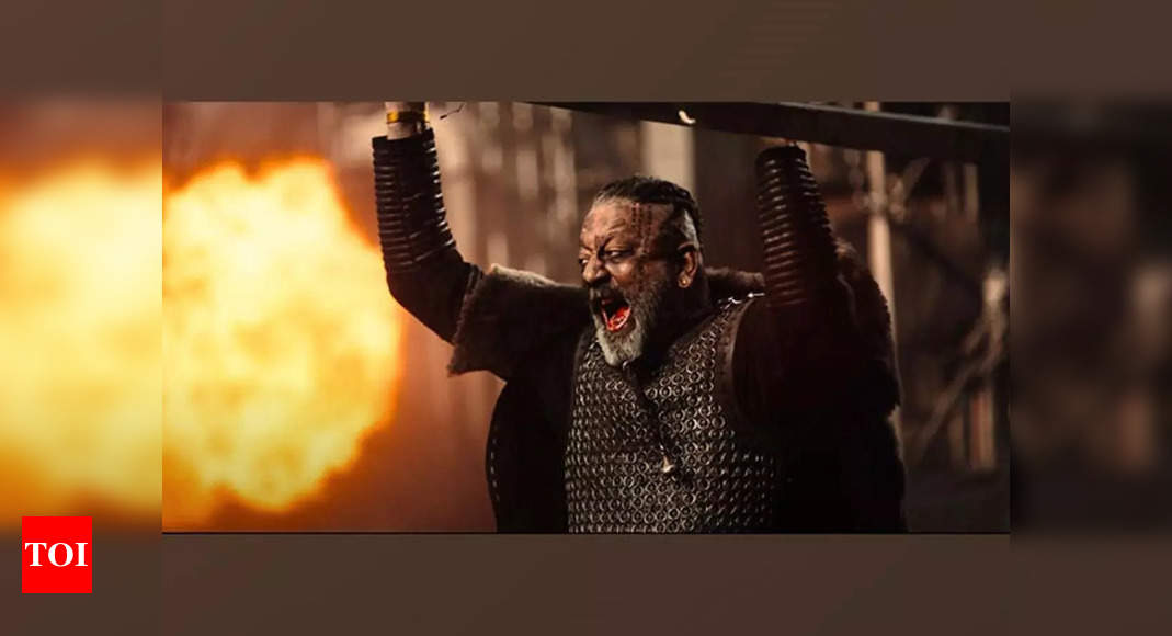 Sanjay Dutt's fans call him the perfect antagonist Adheera in 'KGF: Chapter  2'! - Bollywood News - IndiaGlitz.com
