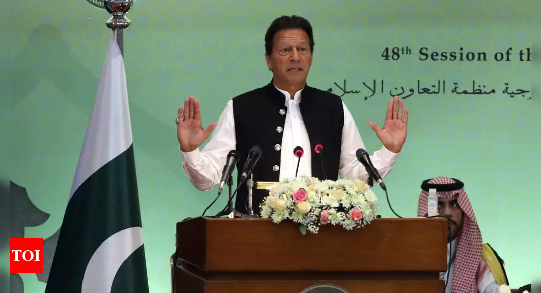 Pakistan PM Imran Khan says he will continue to fight as he faces ouster vote – Times of India