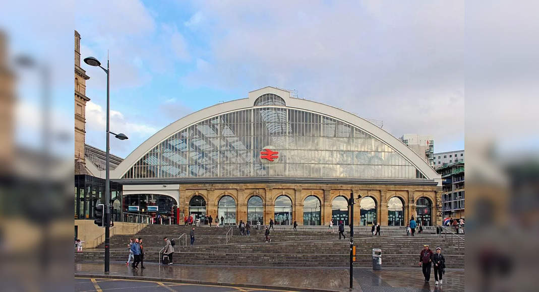 Most Beautiful Train Stations: 8 oldest train stations in the world ...