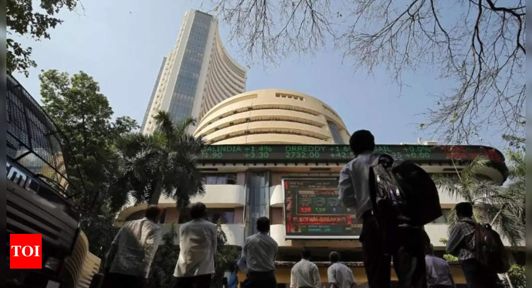 Sensex jumps 412 points after RBI policy outcome; Nifty ends at 17,784 – Times of India