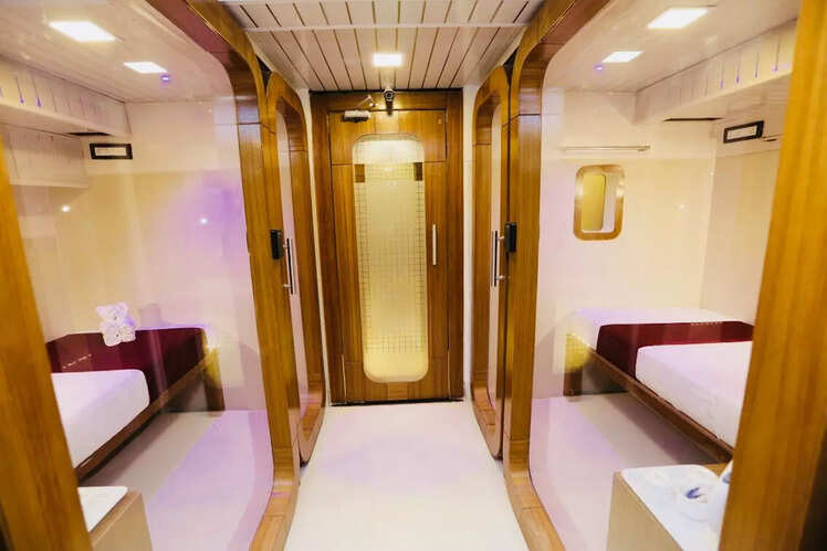 Qubestay Airport Capsule Hotel & Hostel