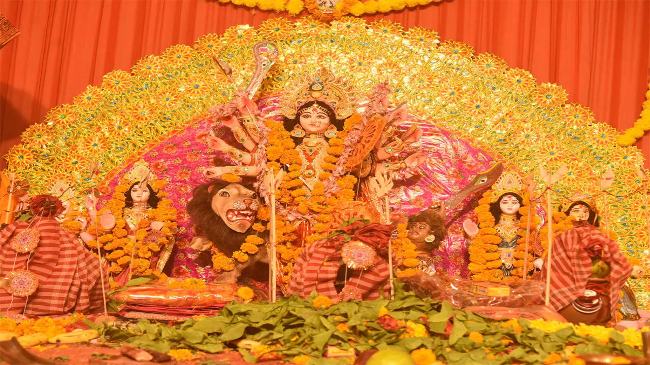 Durga Ashtami 2022: Date, time, significance and Kanya Poojan ...