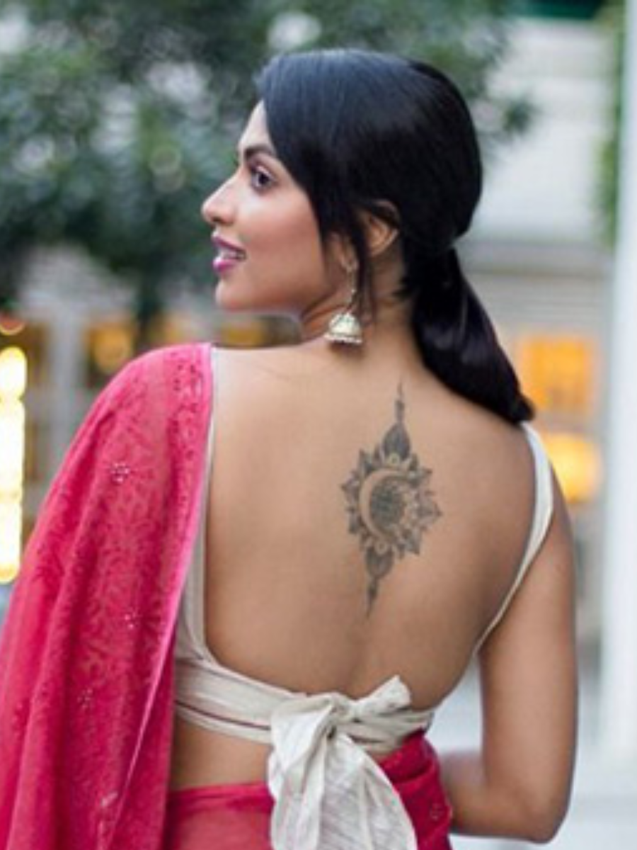 Shruti Name's Mehndi Tattoo #viralshorts #trending #viral #ytshorts  #mehndidesign #art - YouTube
