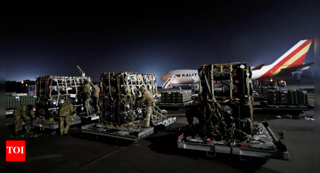 Live: Zelenskyy meets UK PM Johnson in Kyiv