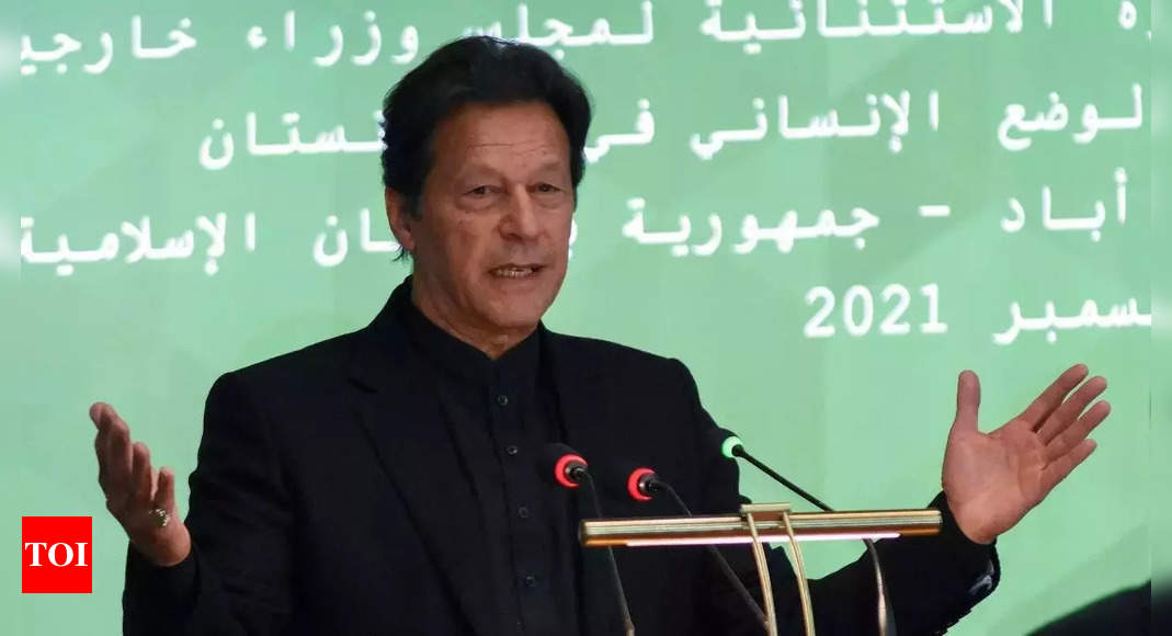 pakistan:  Pakistan PM on way out as no-confidence vote looms – Times of India