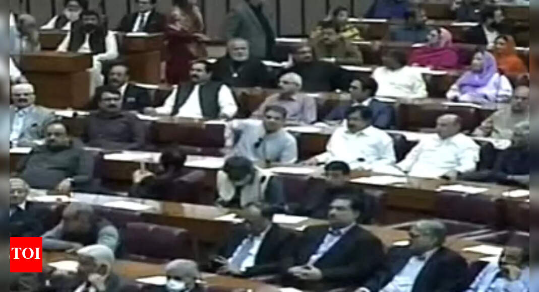 Pak PM Imran Khan holds cabinet meeting: Key points