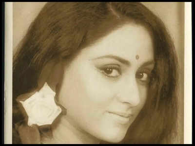 Abhishek Bachchan and Navya Naveli Nanda drop pictures of Jaya Bachchan from her younger days on her birthday; Fans call her 'natural beauty'