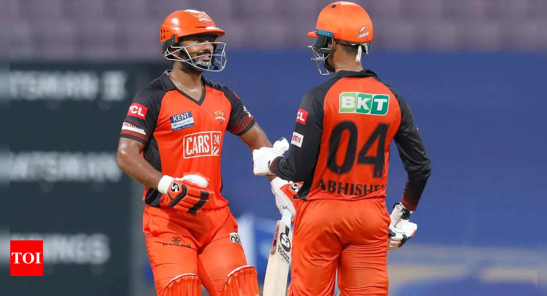 IPL 2022, Chennai Super Kings vs Sunrisers Hyderabad Highlights: Abhishek Sharma guides SRH to easy victory over CSK with maiden fifty | Cricket News – Times of India