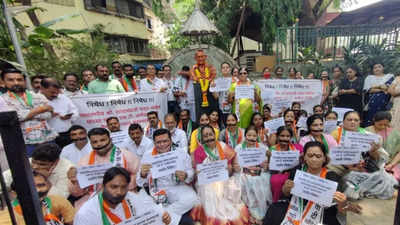 Sharad Pawar house attack: NCP workers hold silent protest in Ulhasnagar