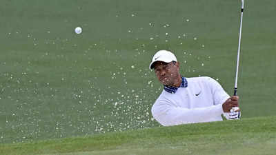 Tiger Woods's challenge fades, Scheffler in command at Masters