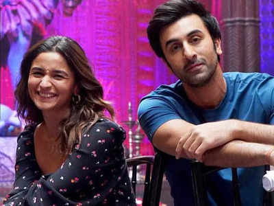 Ranbir Kapoor recalling EVERY detail of the 'start' of his story with Alia Bhatt will make you go "aww" - WATCH