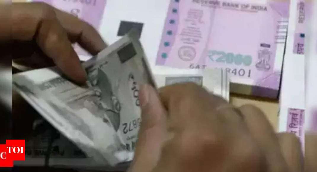 Money Calculator: How Much Money Do rs Make In India?