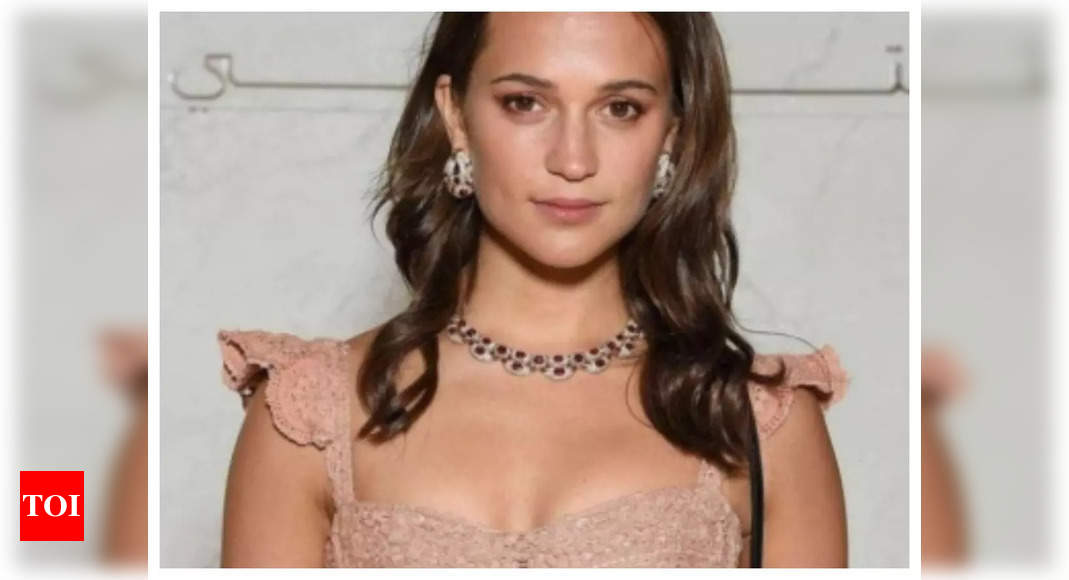 Tomb Raider' Star Alicia Vikander On Her Wardrobe: My Son Has Much More  Stuff Than Me Right Now
