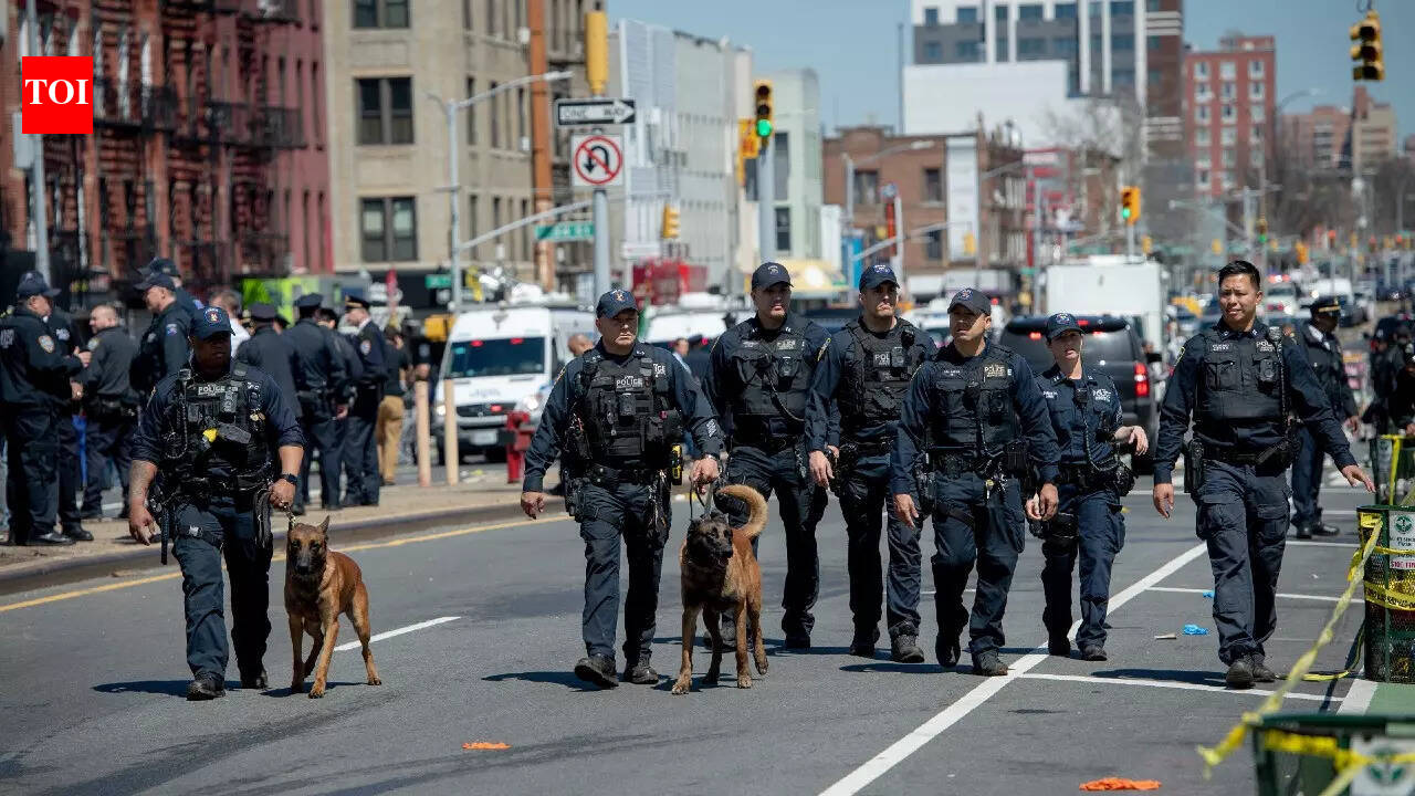 Brooklyn Subway Shooting LIVE Updates: Search for New York subway ...
