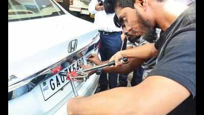 Soon, pay Rs 500 fine if your vehicle doesn’t have HSRP