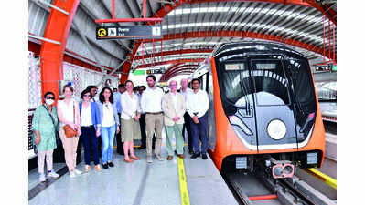 European Investment Bank team visits city Metro Rail project